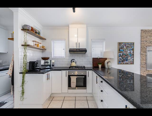3 BEDROOM HOUSE TO LET IN BIG BAY